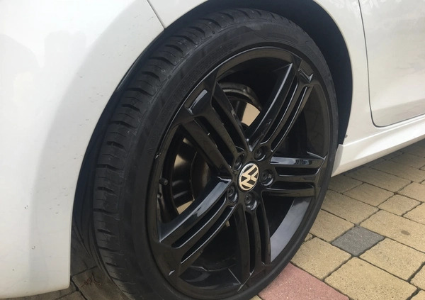 Volkswagen Golf cena 59999 przebieg: 198000, rok produkcji 2012 z Zdzieszowice małe 29